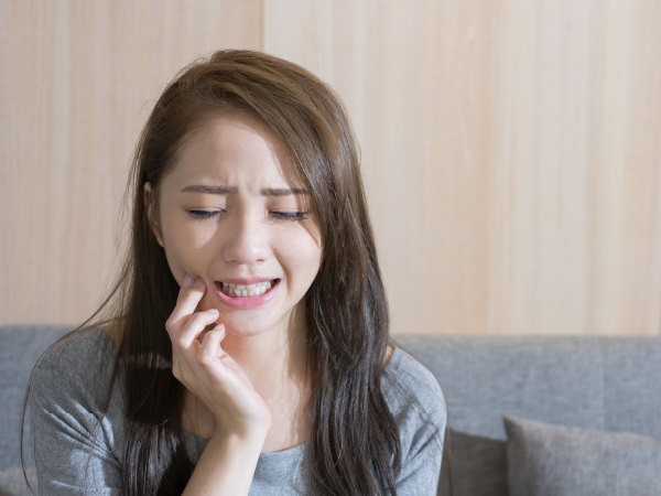 歯ぎしり・食いしばり